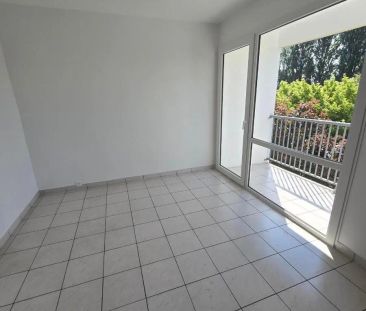 Appartement à louer 4 pièces 67.5m² - Photo 2