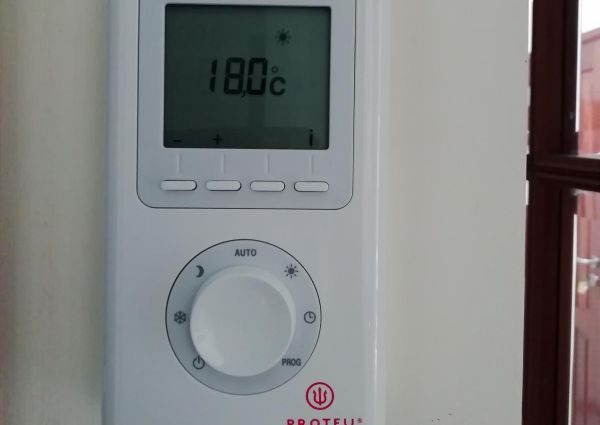 Arrendo quarto ou apartamento em Valenca