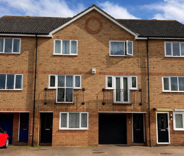 4 bedroom terraced house to rent - Photo 4