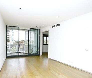 2 BEDROOM IN GREAT LOCATION - Photo 5