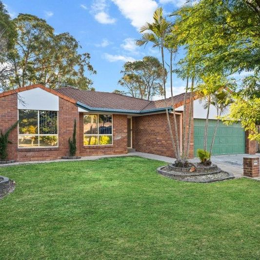 Modern Family Home in Sought-After Calamvale - Photo 1