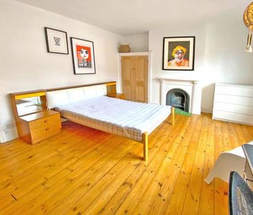 4 bedroom terraced house to rent - Photo 6