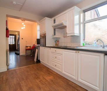 Finchley Road, Manchester - Photo 1