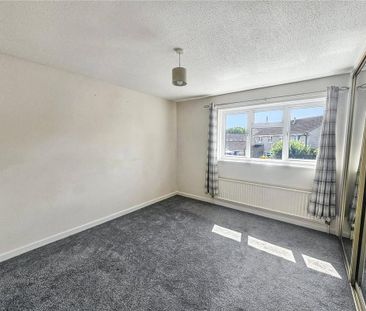 2 bedroom end of terrace house to rent - Photo 3