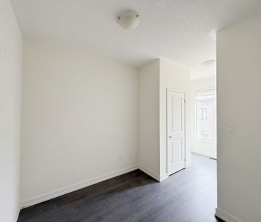 For Lease - 172 Squire Crescent, Oakville, Ontario - Photo 4