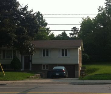 328 Edinburgh Rd S, Guelph - Photo 1