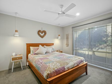 Neat Home On North Road! - Photo 5