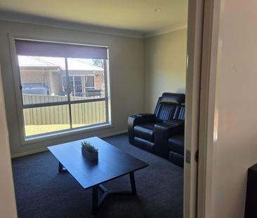 Cameron Park - Photo 3