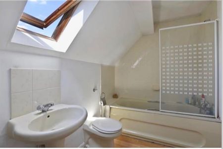 2 Bed Maisonette, London, N7 - Photo 5