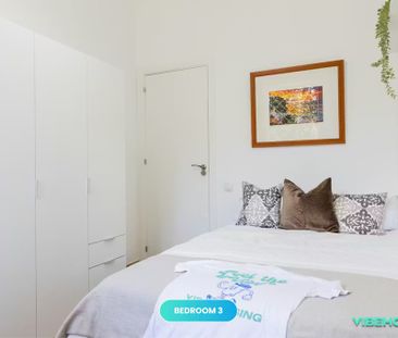 Calle de las Marismas, Madrid, Community of Madrid 28038 - Photo 2