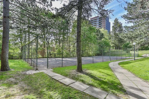 For Lease - 10 Esterbrooke Avenue Unit# 40, Toronto, Ontario - Photo 1