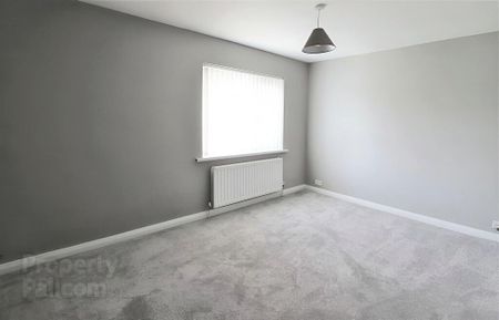 43 Beechland Drive, Lisburn, BT28 1HS - Photo 2