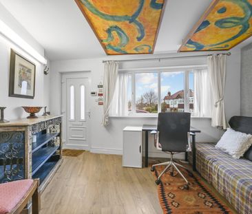 Churston Drive, Morden, SM4 - Photo 3