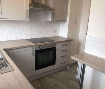 Brighton Road, Lancing, BN15 - Photo 4