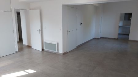 Location Appartement 3 pièces 69m² MONTPELLIER 34090 - Photo 3