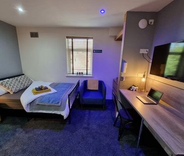 West Parade - Studio for 26/27 - Photo 3