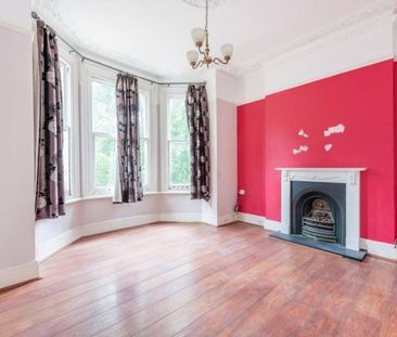 2 Bed Flat, Park Hill, W5 - Photo 3
