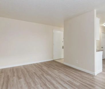 - 1 Bedroom at Rosewood Manor - Photo 6