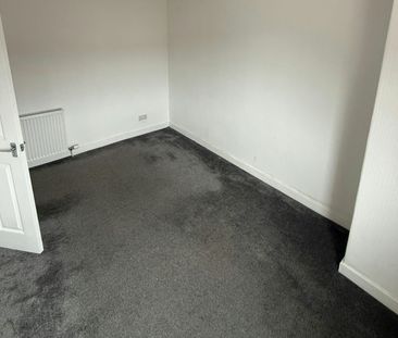 Flat to rent on - Photo 4