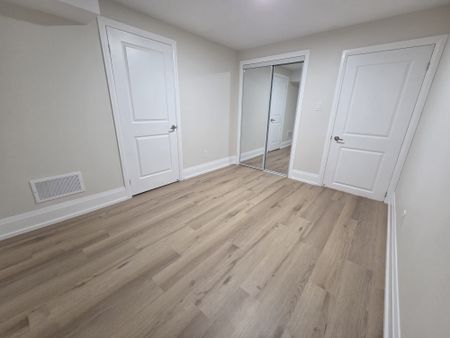 For Lease - 1414 Wellwood Terrace Unit# Basement, Milton, Ontario - Photo 5