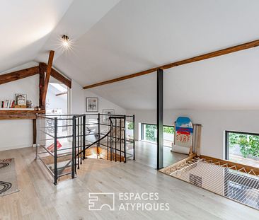 Ecole réhabilitée en maison style loft avec jardin - Photo 1