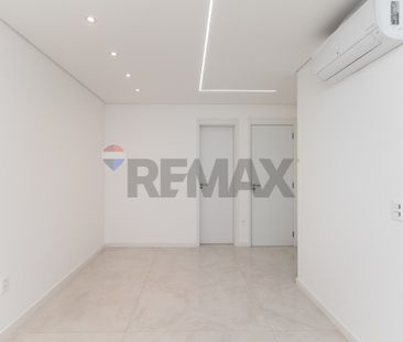 Apartamento 87m² | 2 Suítes | 2 Vagas | Sacada Envidraçada | Unique... - Photo 6