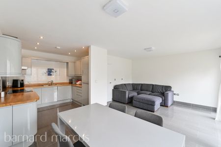 Covey Road, Worcester Park - Photo 3