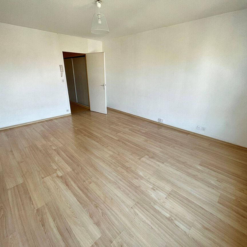 Location appartement 1 pièce 27.44 m² à Lille (59000) Vauban TOUTES COMODITES - Photo 1