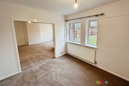 Lincoln Drive - Photo 4