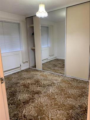 2 bedroom semi-detached bungalow to rent - Photo 1