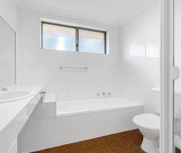 Neat and Tidy Two Bedroom Apartment For Lease - Photo 4