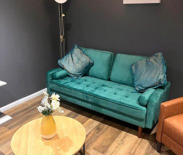 4 bedroom terraced house to rent - Photo 3