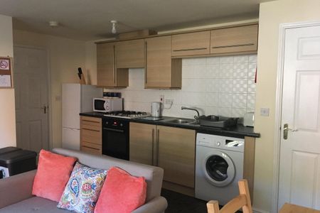 Poppyfields - Photo 3