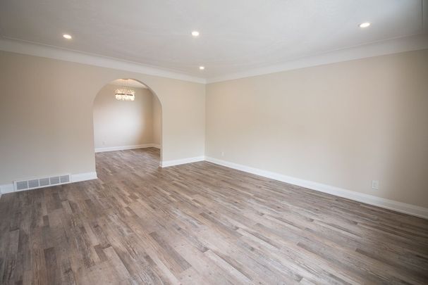 For Lease - 510 Queen Victoria Drive Unit# Main, Hamilton, Ontario - Photo 1