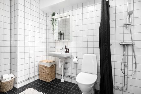 Mjölnergatan, Märsta - Photo 4