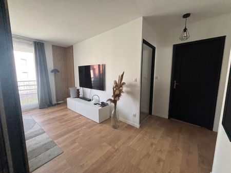 Location Appartement 2 pièces 42m² TASSIN LA DEMI LUNE 69160 - Photo 2