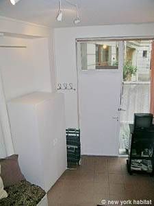 Logement à Paris, Location meublée - Photo 5