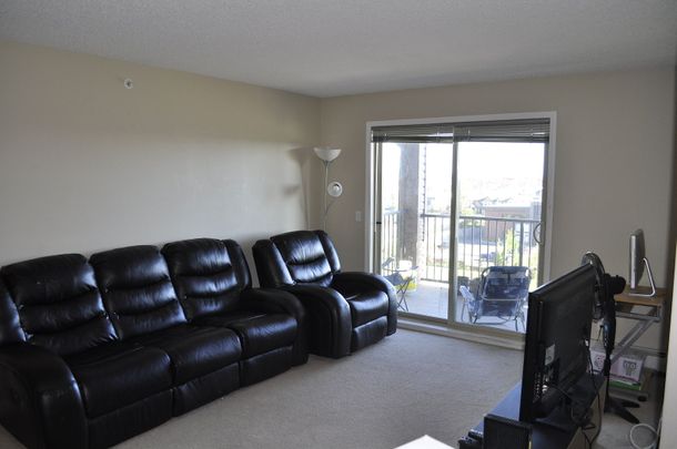 2409 - 8 Bridlecrest Drive Southwest, Calgary - Photo 1