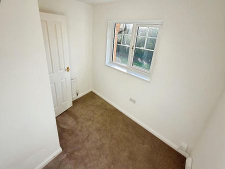 3 bedroom terraced house to rent - Photo 5
