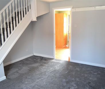 2 bedroom semi-detached house to rent - Photo 6