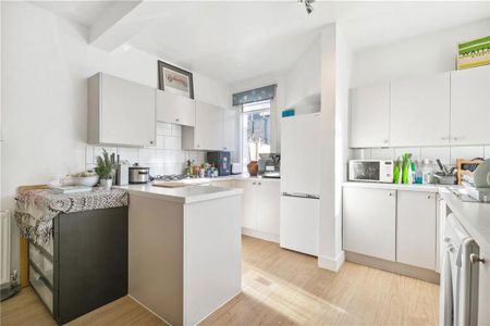 2 bedroom maisonette to rent - Photo 5