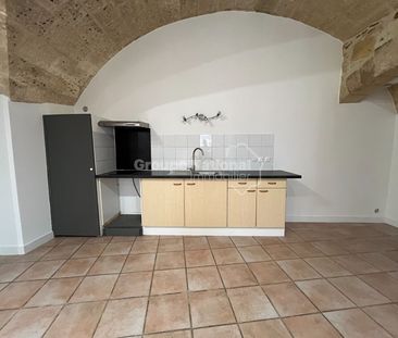 APPARTEMENT EN REZ DE CHAUSSÉE CENTRE VILLE DE BEAUCAIRE !!, - Photo 4