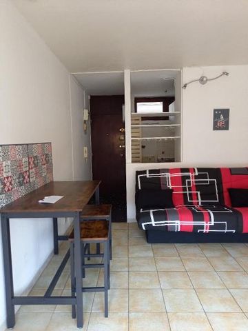 Location Appartement 1 pièce 25m² BORDEAUX 33000 - Photo 4