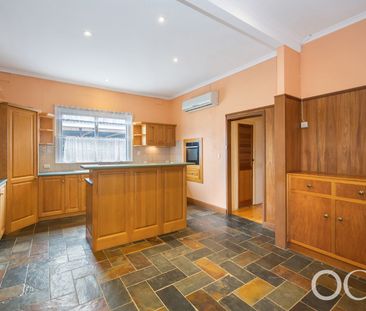 Open the Door to Comfort and Convenience - Photo 3