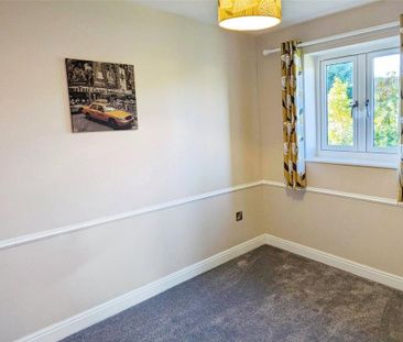 2 bedroom semi-detached house to rent - Photo 5