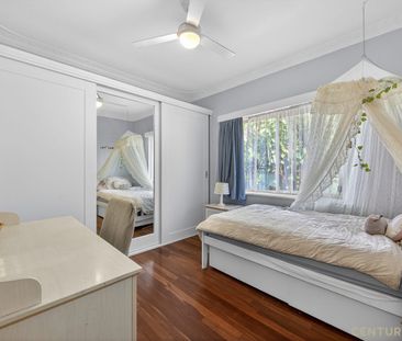 Well Presented Street Front Home! - Photo 4