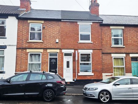 2 bedroom Terraced House to rent - Photo 3
