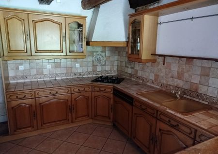 Location Maison 6 pièces 219m² CAMPAN 65710 - Photo 5