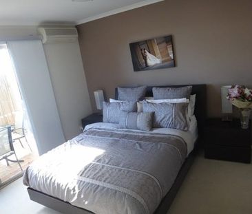 11/32 Tomkins Road, Riverhills QLD 4074 - Townhouse For Rent | Domain - Photo 6