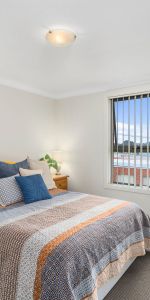 Central, Spacious & Convenient ! - Photo 3